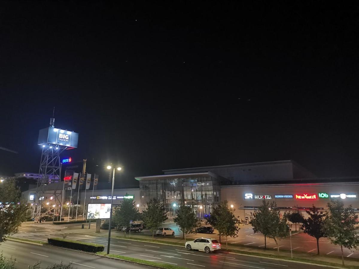 Delta Apartman 포드고리차 외부 사진